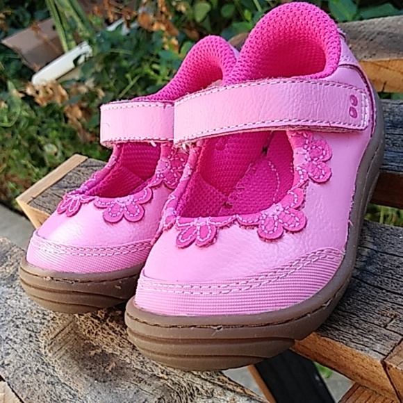 SIZE 4:SURPRIZE BABY SHOE - Picture 6 of 7